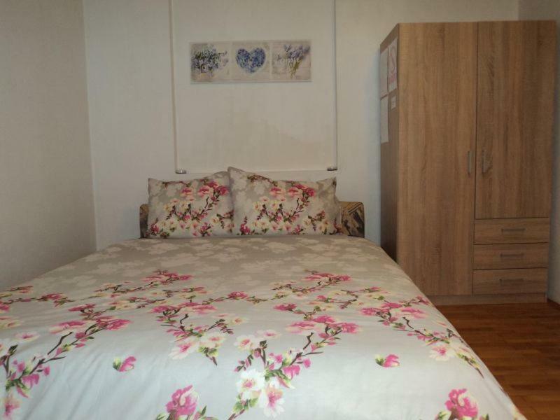 Studio Apartments Ana Rovinj Exterior photo